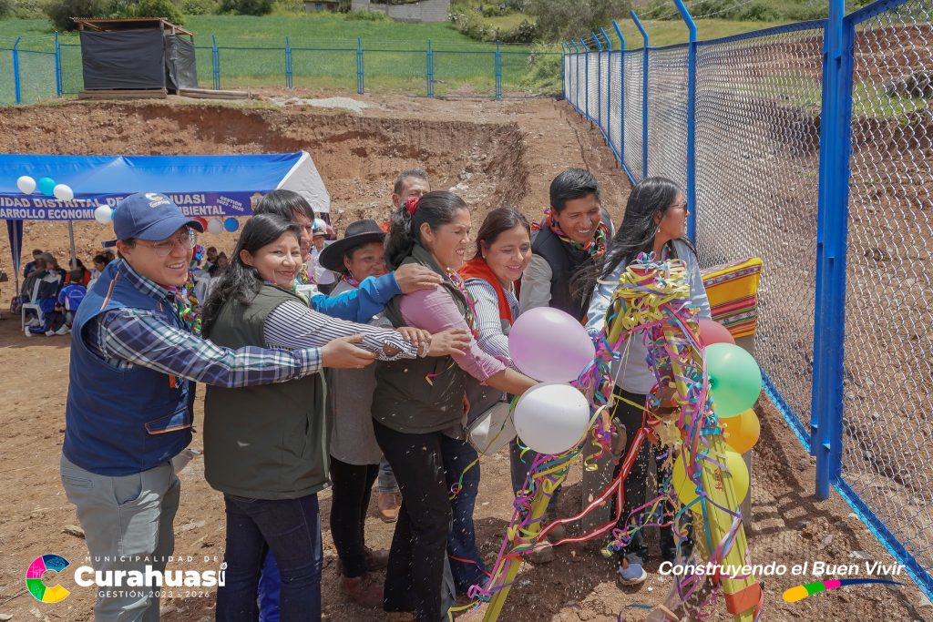 𝗠𝘂𝗻𝗶𝗰𝗶𝗽𝗮𝗹𝗶𝗱𝗮𝗱 𝗱𝗲 𝗖𝘂𝗿𝗮𝗵𝘂𝗮𝘀𝗶 𝗲𝗻𝘁𝗿𝗲𝗴𝗮 𝘁𝗲𝗿𝗿𝗲𝗻𝗼 𝗽𝗮𝗿𝗮 𝗹𝗮 𝗰𝗼𝗻𝘀𝘁𝗿𝘂𝗰𝗰𝗶𝗼́𝗻 𝗱𝗲𝗹 𝗷𝗮𝗿𝗱𝗶́𝗻 𝗱𝗲 𝗔𝘆𝗮𝘂𝗿𝗰𝗼